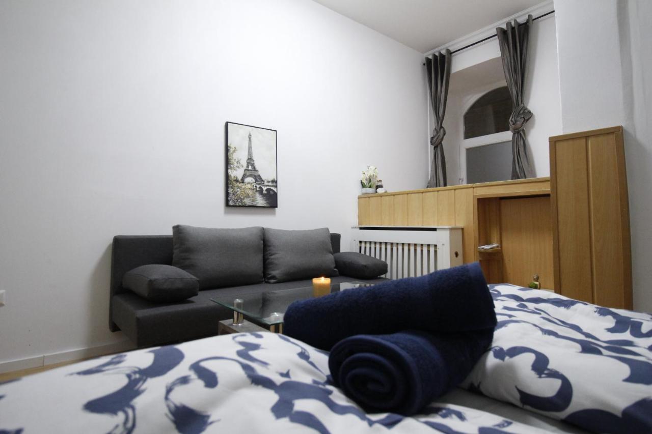 Comfort Triple Room Th Вена Экстерьер фото