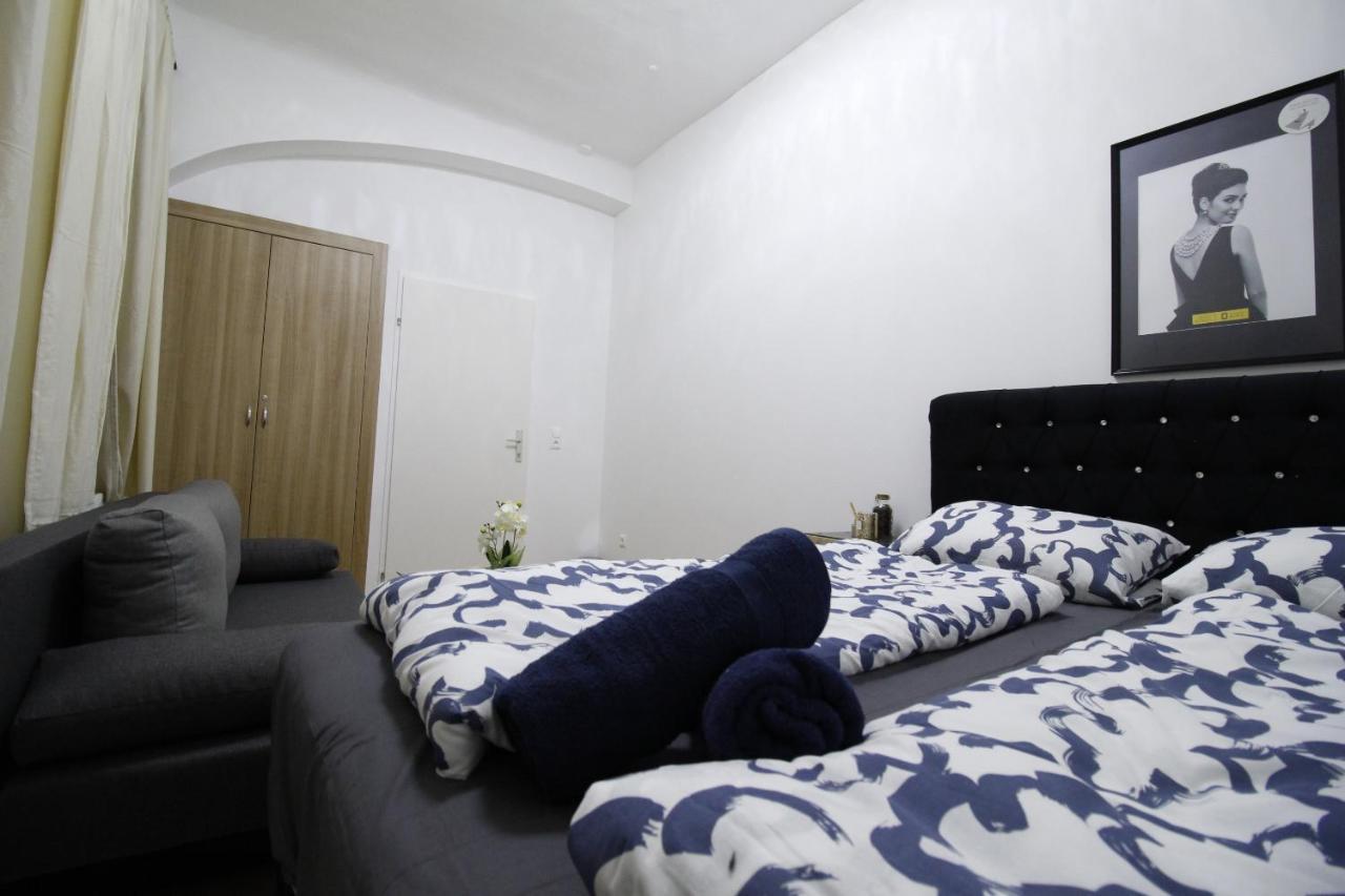 Comfort Triple Room Th Вена Экстерьер фото